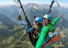 Tandem paragliding in Austria